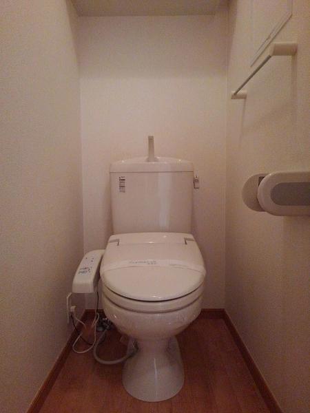 エレガンシアのトイレ画像