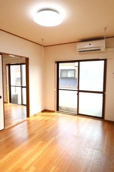 ライフアメニティーの洋室画像