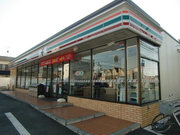 Ｙ３ハウス（ワイスリーハウス）のコンビニ画像