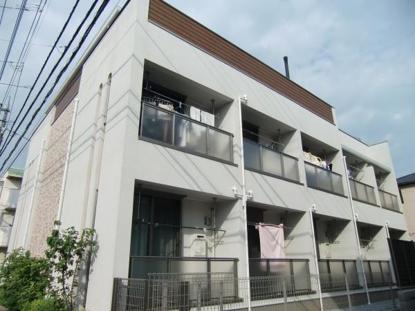 カーサ・ラルーチェ アパート