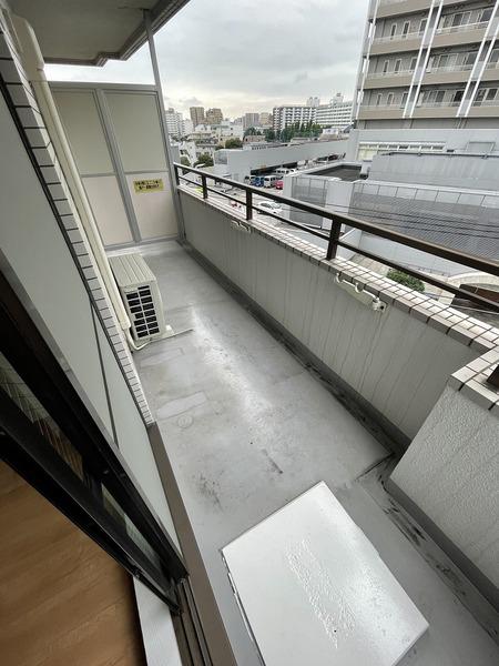 五香屋プラザビルのバルコニー画像