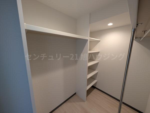 エミナンスチノの収納画像