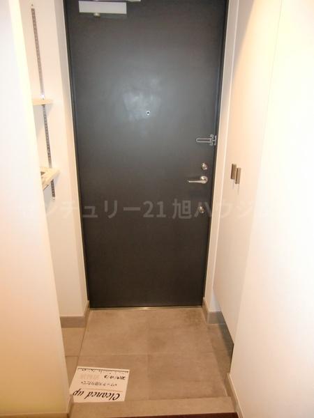 レディアス調布国領の玄関画像