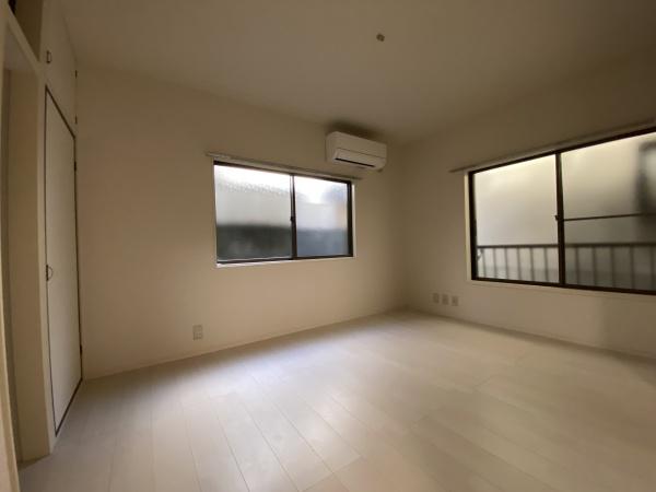 ルーエ国領の洋室画像