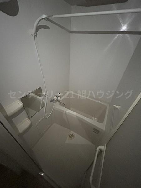 アンジェリカのバス画像