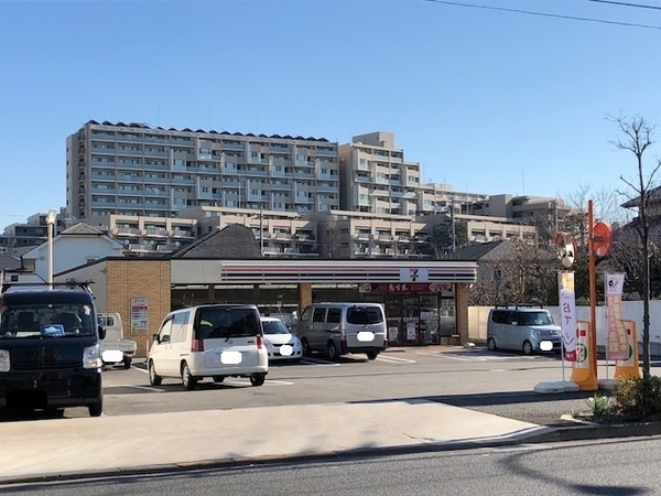 エレガンシアのコンビニ画像