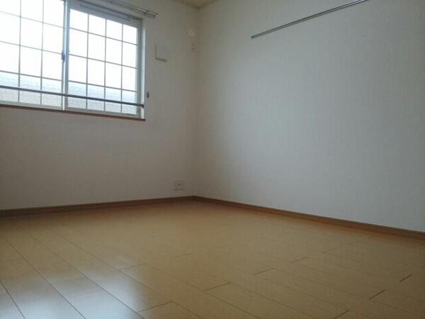 エレガンシアのその他画像