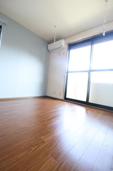 ガーデンヒルのリビング画像