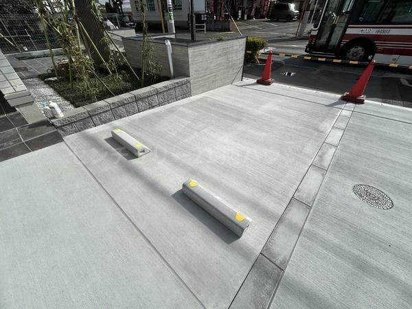 CheateauAvenir調布の駐車場画像