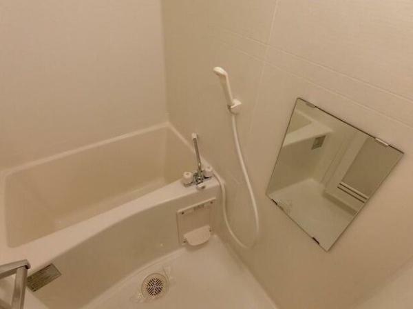 レジディア調布のバス画像