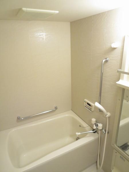 パーク　エレガンス　Ｋ．Ｔのバス画像