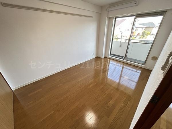 プラム12の洋室画像