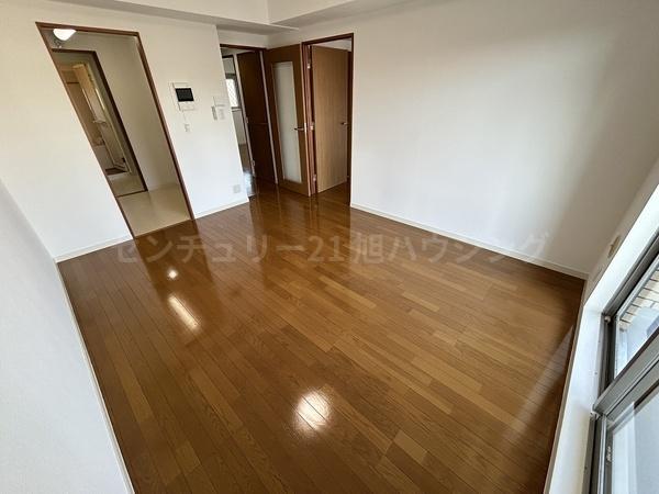 プラム12のリビング画像