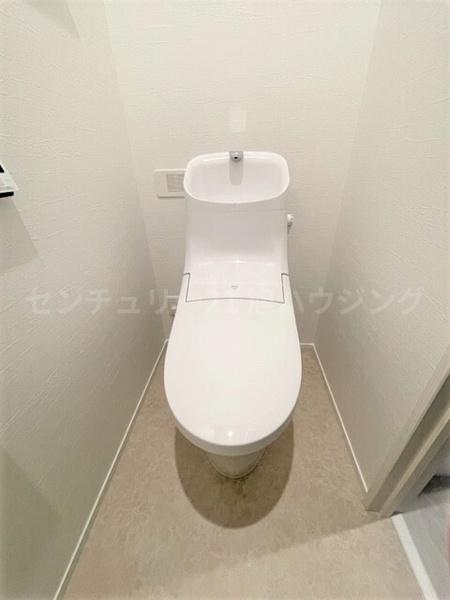調布市国領町1丁目のマンションのトイレ画像