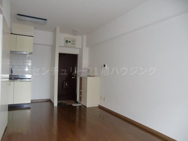 モンターニュ国領の玄関画像