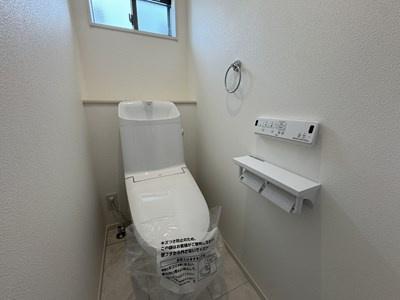 松戸市常盤平４丁目の新築一戸建のトイレ画像