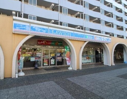 ハイタウン塩浜第二21号棟のコンビニ画像