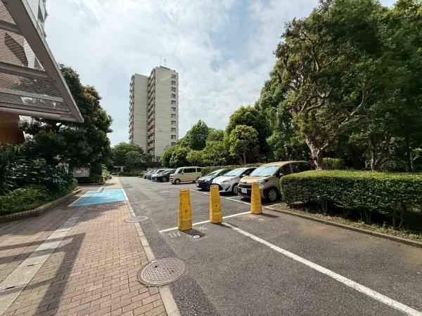 ハイタウン塩浜第二21号棟の駐車場画像