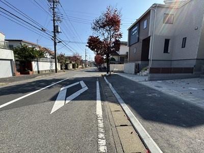 【内覧予約受付中】常盤平西窪町~全2棟~の前面道路含む現地写真画像