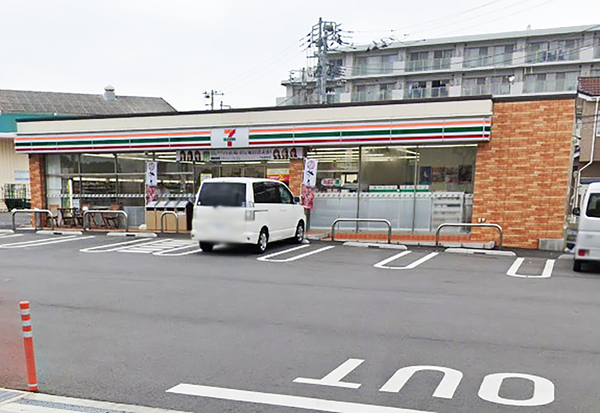 【完成間近】稔台3丁目 全1棟のコンビニ画像