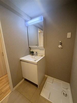 サンハイツ常盤平Ｂ棟の洗面台・洗面所画像