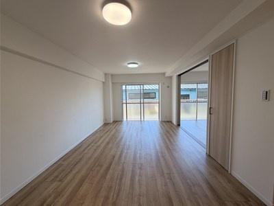 サンハイツ常盤平Ｂ棟のリビング画像