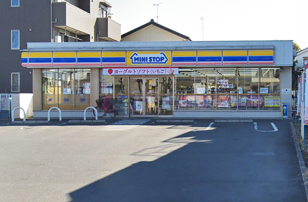 フェイム小岩レジデンスタワーのコンビニ画像