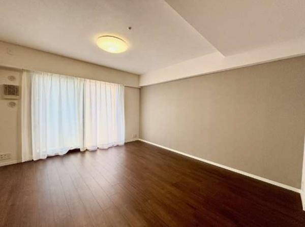 オーベル柏の葉ヒルズ壱番館のリビング画像