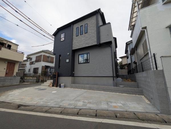 市川市柏井町２丁目の新築一戸建の駐車場画像