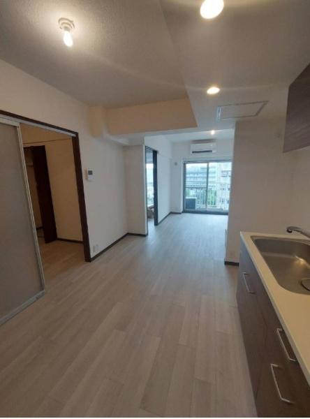 白鳥ハウスのリビング画像