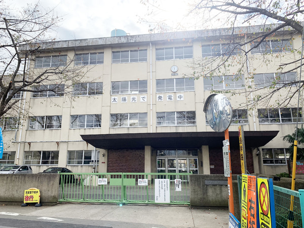 松戸市五香西2丁目の新築一戸建の小学校画像