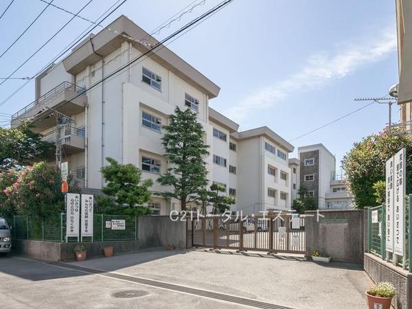 市川市大和田3丁目の中古一戸建の中学校画像