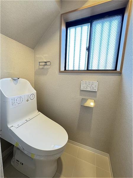 市川市大和田3丁目の中古一戸建のトイレ画像