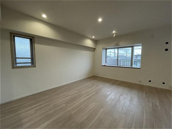 市川市大和田3丁目の中古一戸建のリビング画像