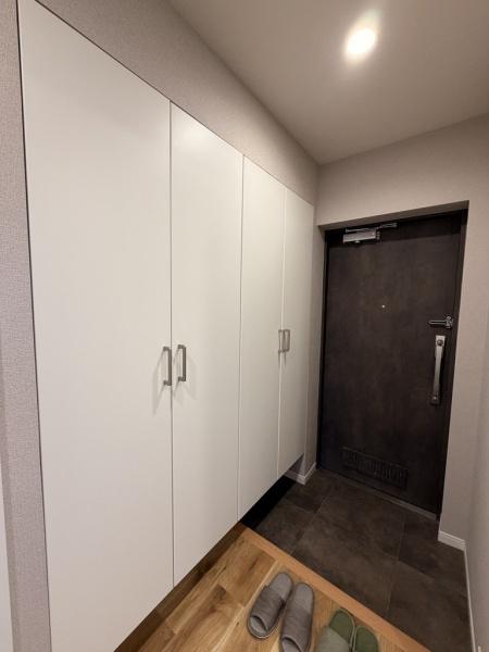 ライオンズマンション市川行徳の玄関画像