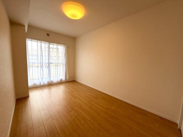 コンドミニアム初石Ｄ棟の洋室画像