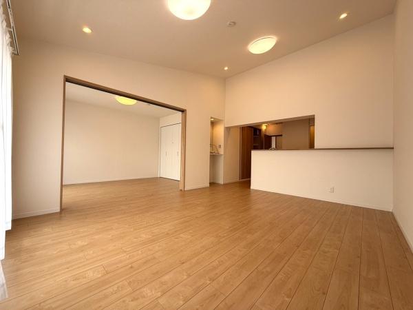 コンドミニアム初石Ｄ棟のリビング画像