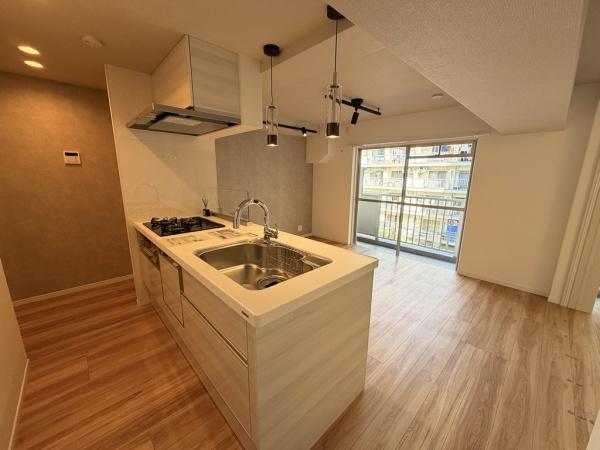 コンドミニアム初石Ｄ棟のキッチン画像