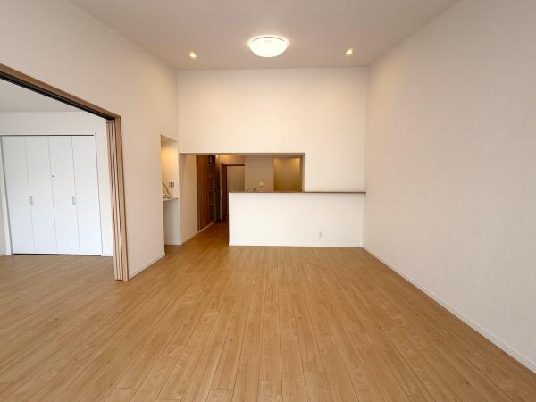 コンドミニアム初石Ｄ棟のリビング画像