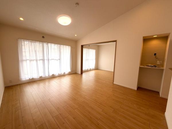 コンドミニアム初石Ｄ棟のリビング画像