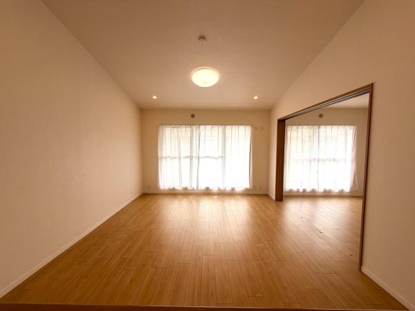 コンドミニアム初石Ｄ棟のリビング画像