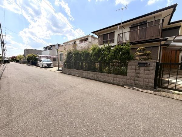 【建築条件なし】流山市宮園2丁目の前面道路含む現地写真画像