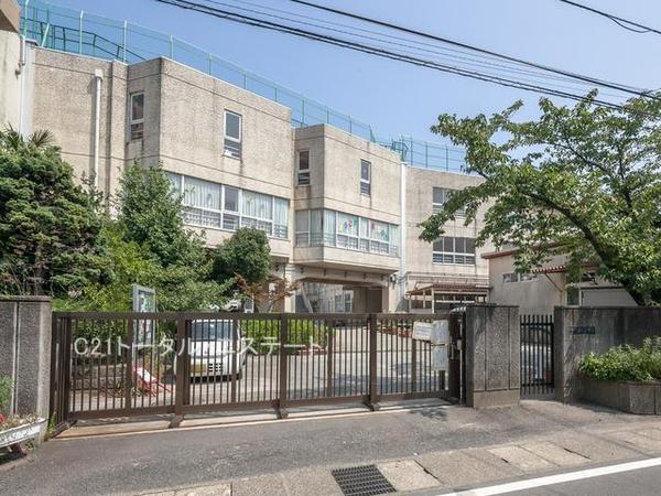 市川ハイツA棟の小学校画像