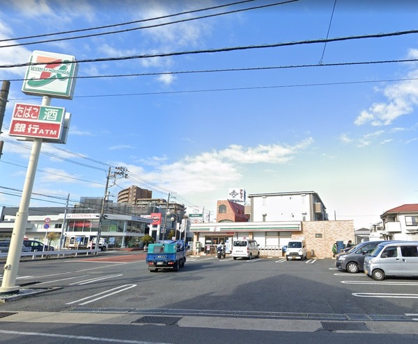 市川ハイツA棟のコンビニ画像