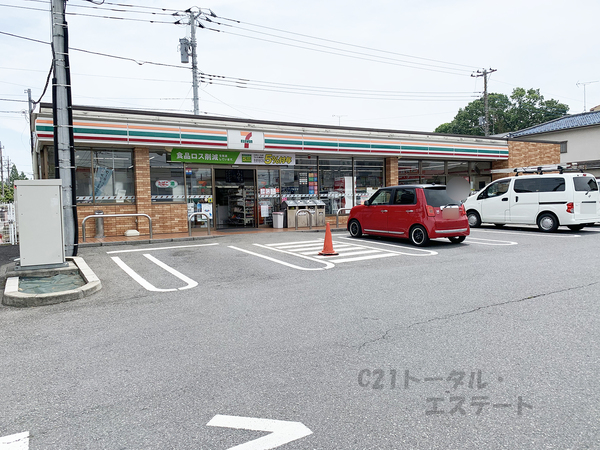 グラビスコート流山のコンビニ画像