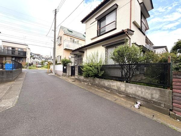 松戸市八ケ崎６丁目の土地の前面道路含む現地写真画像