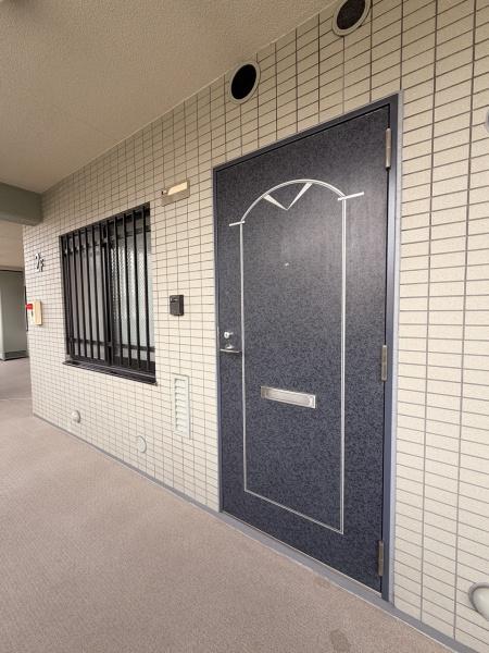 モア・ステージ市川メディックスの玄関画像