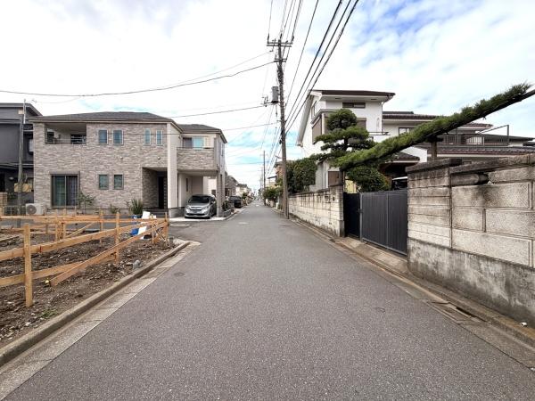 葛飾区南水元22期 全2棟の前面道路含む現地写真画像