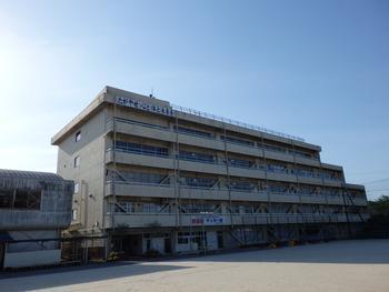 松戸市三矢小台2丁目5番　全2区画の小学校画像