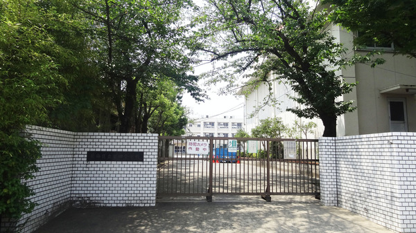 葛飾区西水元3丁目の中古一戸建の小学校画像